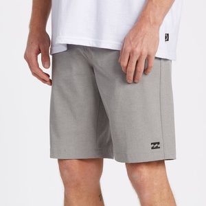 Billabong Crossfire Submersible Short (size 32)